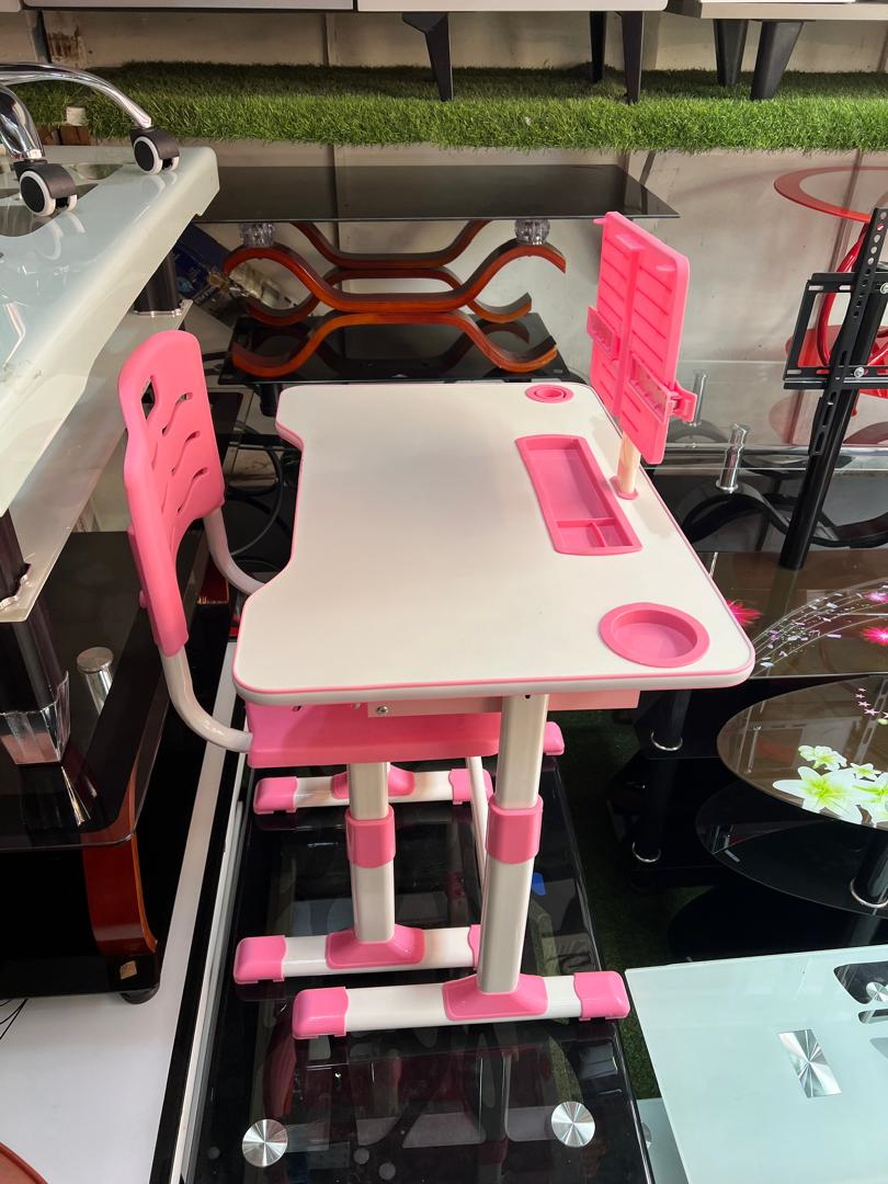 Kids chair & table set